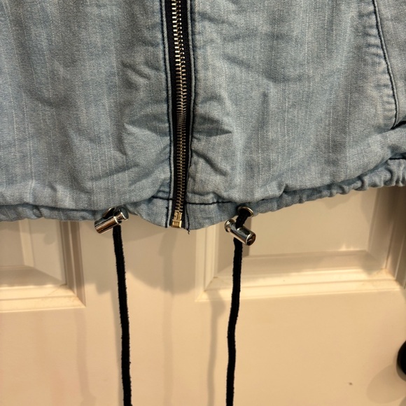 Jean jacket - Picture 4 of 5